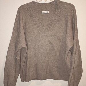 Drop Shoulder Hollister Sweater